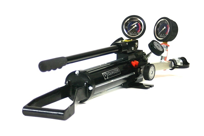 پمپ دستی هیدرولیکی دو پورت تک سرعته مدل HP-550 D ساخت اکولایزر انگلستان